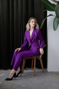 Damen Hosenanzug mit steigendem Revers