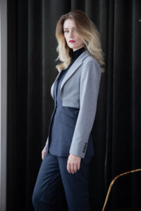 Damen Hosenanzug mit Kontrastfarben